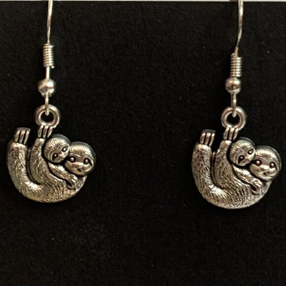 Sloth Earring, Mother's Day Earring, Sloth Jewelry, Gift Idea, Silly Earrings - Picture 1 of 7